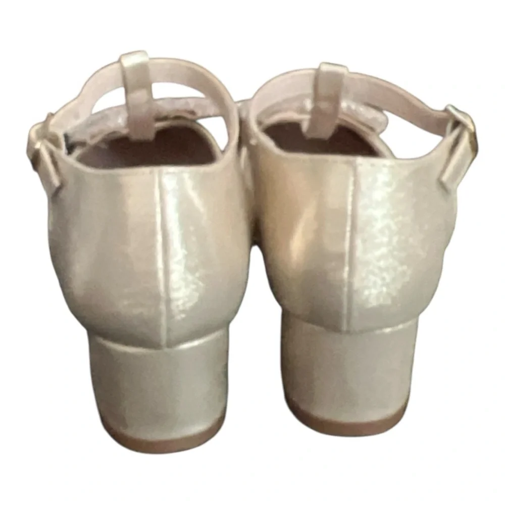 Sugar Elegant Metallic Gold Little Girls Shoes with Bow Size 1